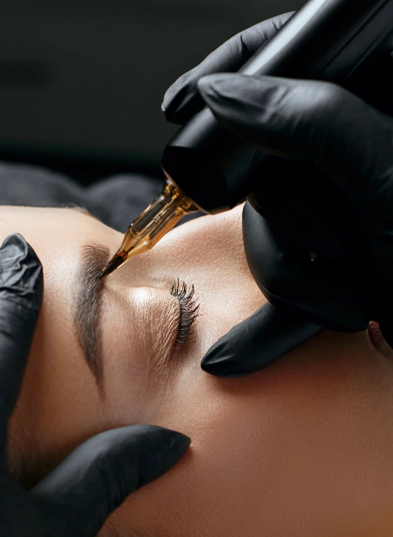 Formation Ombre Brows en Ligne (TROUSSE DE DÉPART et APPAREIL INCLUS et livrés lors de l'inscription, d'une valeur de 700$tx)