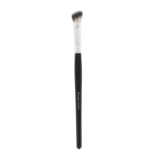 ANGLED EYESHADOW BRUSH