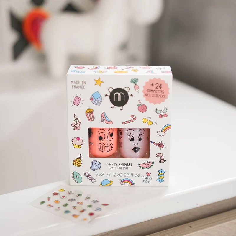 Coffret stickers et vernis pour enfants
