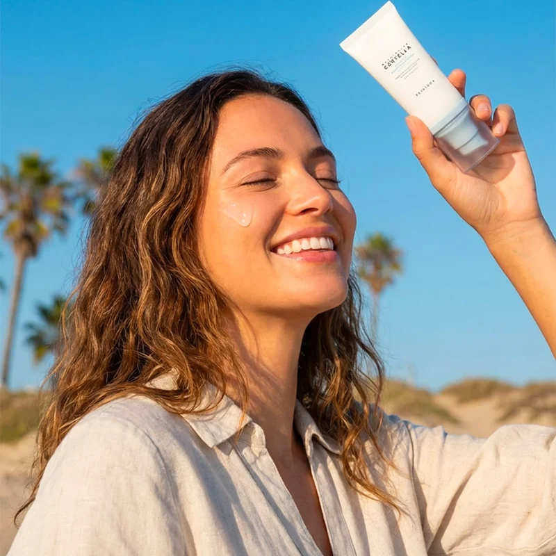 Sérum Solaire HYALU-CICA à la Centella SPF50 SKIN1004