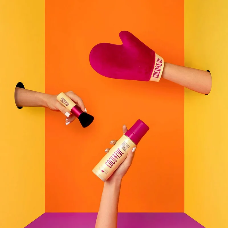 Coco & Eve Sunny Honey Delux Vegan Kabuki Brush - brosse applicatrice autobronzant