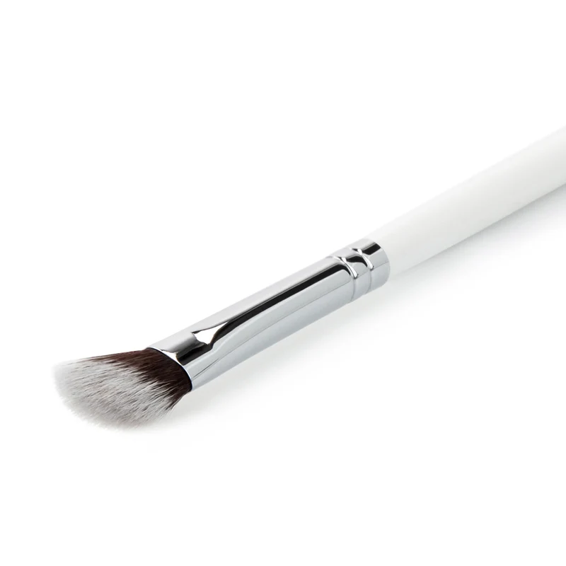 Ilū Make Up Angled Eyeshadow Brush 417 - pinceau fard à paupières biseauté
