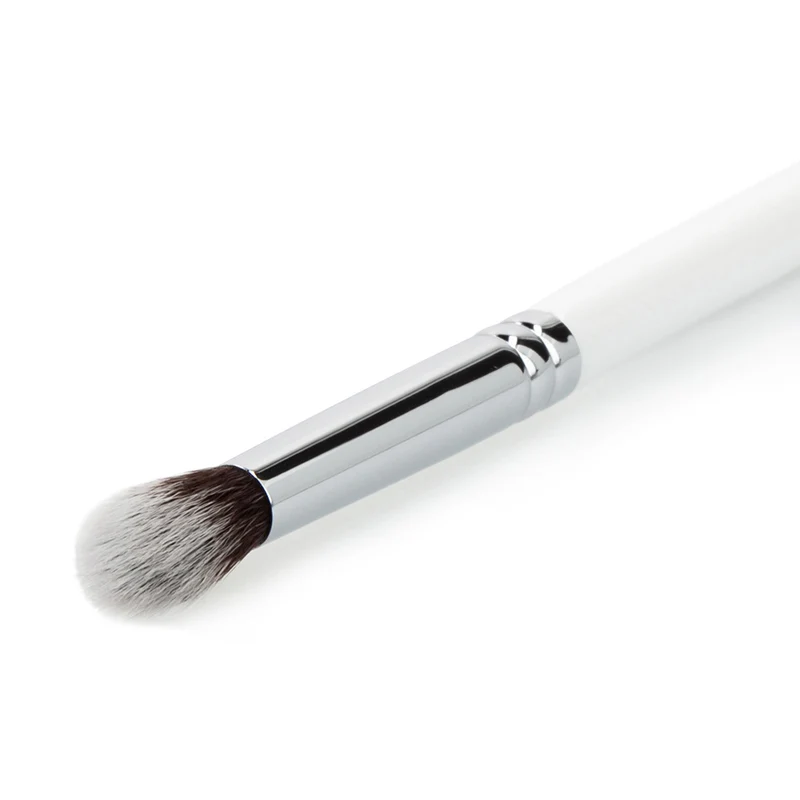 Ilū Make Up Tapered Blending Brush 405 - pinceau estompeur
