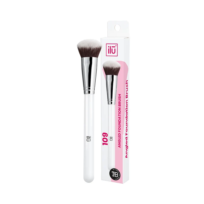 Ilū Make Up Angled Foundation Brush 109 - pinceau fond de teint biseauté